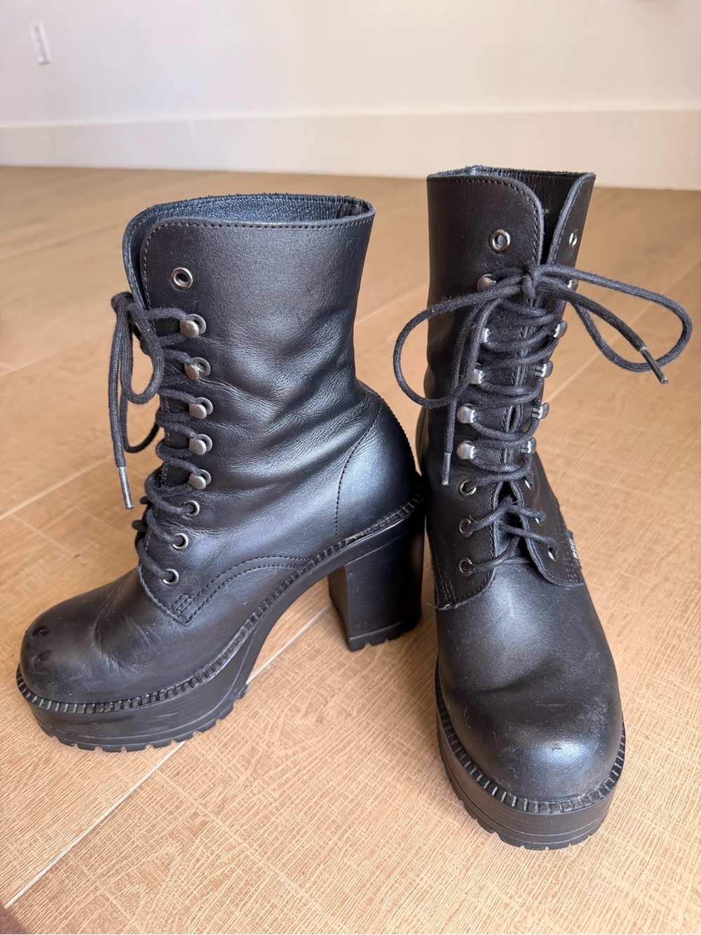 Women’s Black Lace-Up Platform Ankle ROC Australia Boots with Block Heel